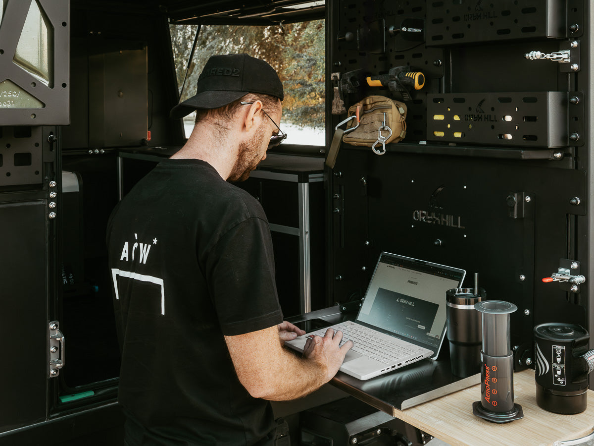Alu-cab Modcap Camper - Tailgate Table